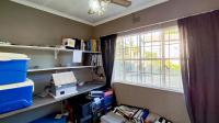 Study - 8 square meters of property in Brackendowns