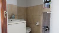 Main Bathroom - 4 square meters of property in Greenstone Hill