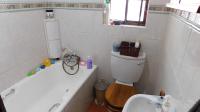 Bathroom 2 - 3 square meters of property in Glen Hills