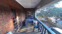 Balcony - 12 square meters of property in Glen Hills