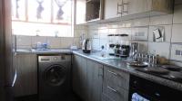 Kitchen - 11 square meters of property in West Turffontein