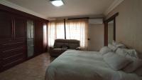 Main Bedroom - 24 square meters of property in Karenpark