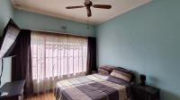 Bed Room 1 - 14 square meters of property in Norkem park