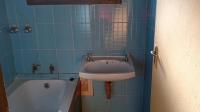 Bathroom 1 of property in Lenasia South