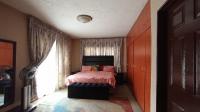 Main Bedroom - 22 square meters of property in Buccleuch