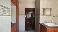 Main Bathroom - 12 square meters of property in Buccleuch