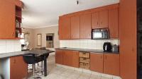 Kitchen - 16 square meters of property in Buccleuch