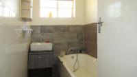 Bathroom 1 - 4 square meters of property in Kensington - JHB