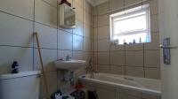 Bathroom 1 - 5 square meters of property in Montana