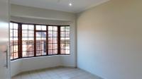 Bed Room 2 - 14 square meters of property in Margate