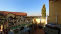 Balcony - 9 square meters of property in Sundowner