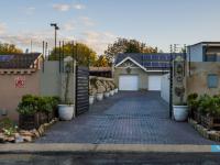 3 Bedroom 2 Bathroom House for Sale for sale in Brackenhurst