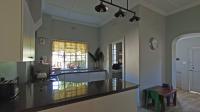 Kitchen - 39 square meters of property in Parkview