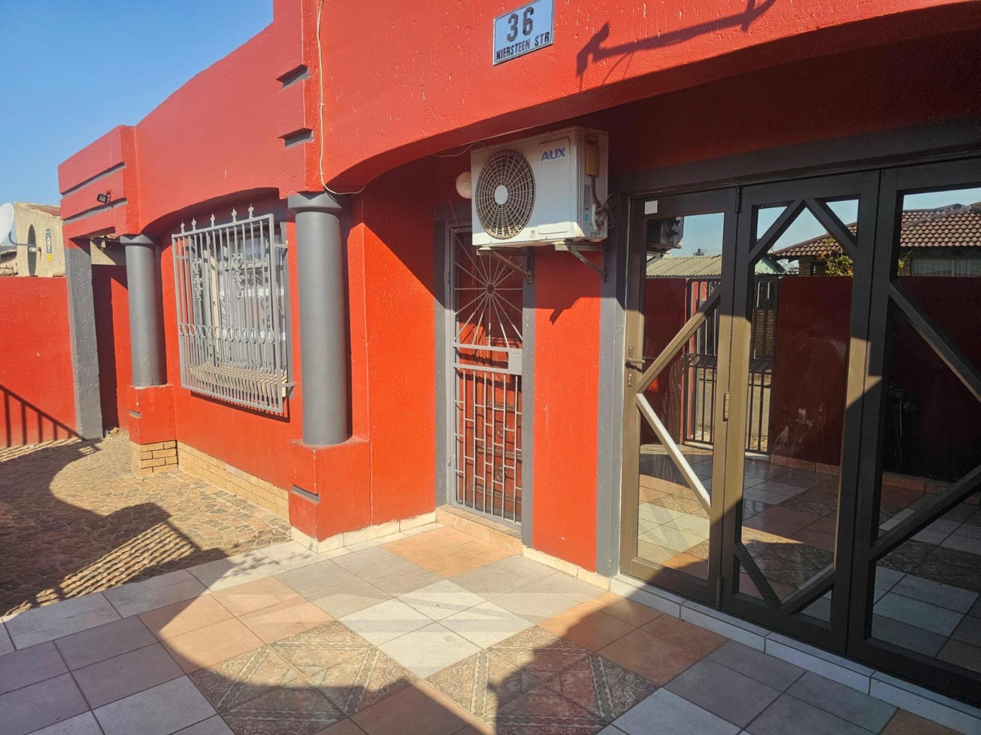  of property in Eldorado Park AH