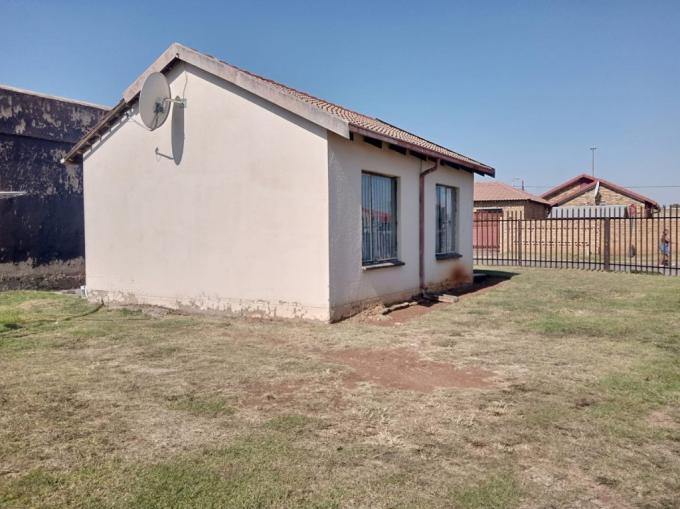 2 Bedroom House for Sale For Sale in Vosloorus - MR635745