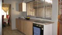 Kitchen - 33 square meters of property in Simmerfield