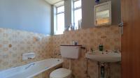 Main Bathroom - 5 square meters of property in Sunnyside