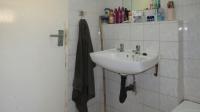 Bathroom 1 - 3 square meters of property in Observatory - JHB