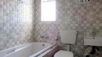 Bathroom 1 - 5 square meters of property in Fleurhof