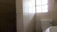 Bathroom 3+ - 4 square meters of property in Westdene (JHB)