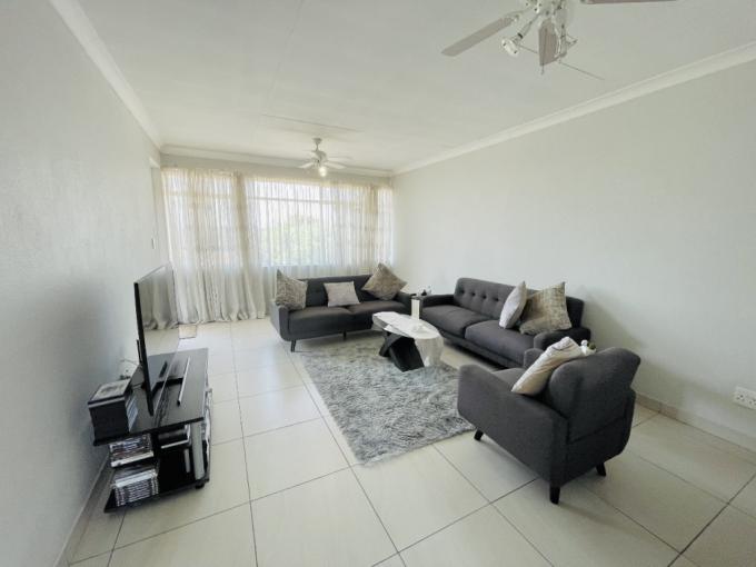 2 Bedroom Simplex for Sale For Sale in Raceview - MR636187