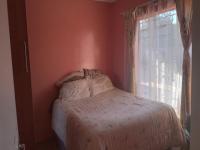 Bed Room 1 of property in Mmabatho