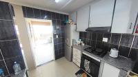 Kitchen - 9 square meters of property in Woodview