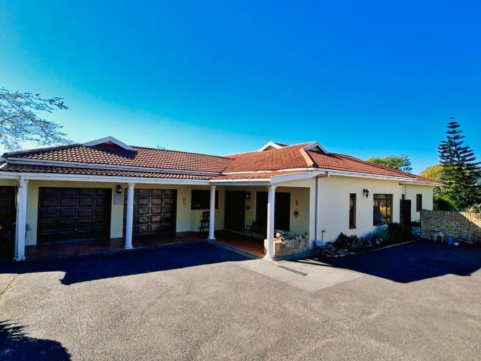 3 Bedroom Simplex for Sale For Sale in Kloof  - MR636379