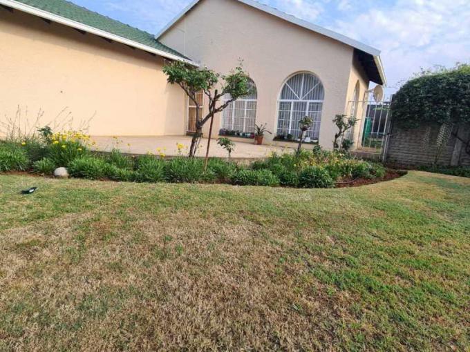 3 Bedroom House for Sale For Sale in Stilfontein - MR636393