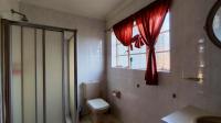 Bathroom 1 - 7 square meters of property in Bonaero Park