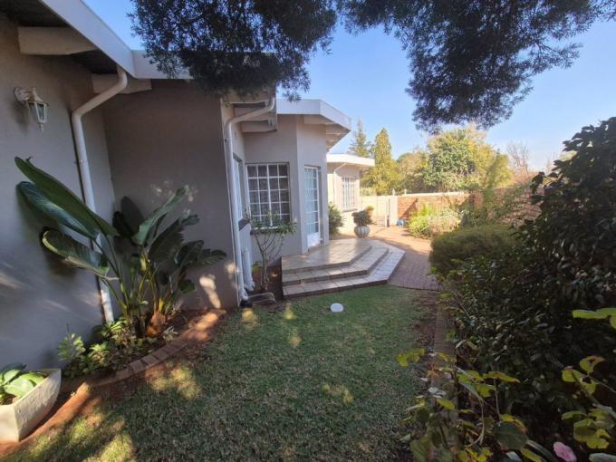 3 Bedroom House for Sale For Sale in Kanonkop - MR636447