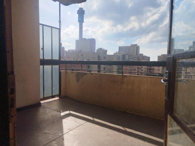 2 Bedroom Apartment for Sale For Sale in Berea - JHB - MR636502