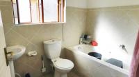 Bathroom 1 - 5 square meters of property in New Germany 