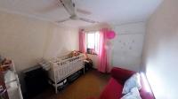 Bed Room 2 - 11 square meters of property in Amanzimtoti 