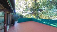 Balcony - 38 square meters of property in Amanzimtoti 