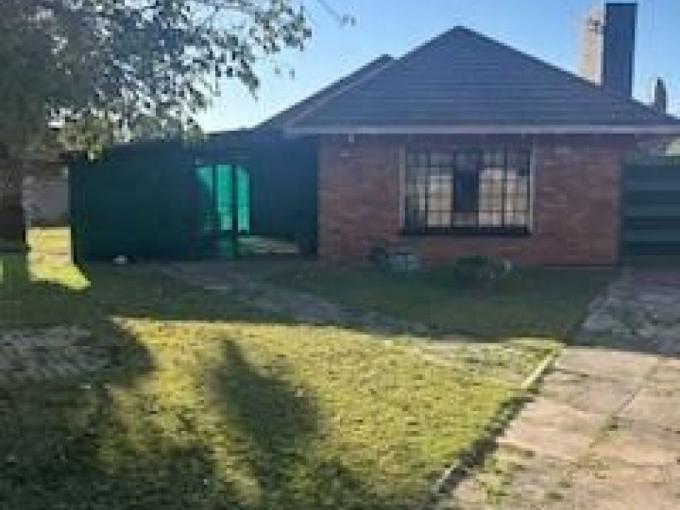 3 Bedroom House for Sale For Sale in Vierfontein - MR636623