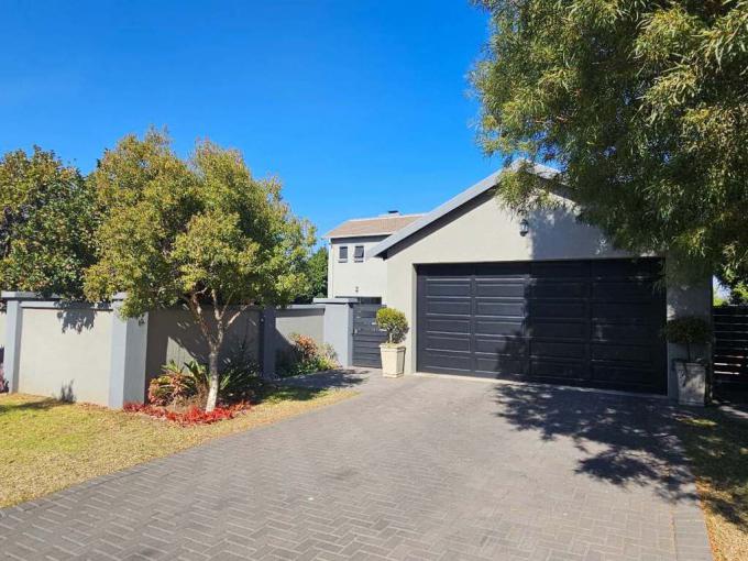 3 Bedroom House for Sale For Sale in Midlands Estate - MR636667