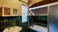 Bathroom 1 - 9 square meters of property in Sunward park