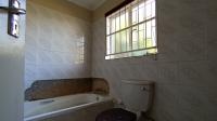 Main Bathroom - 4 square meters of property in Faerie Glen