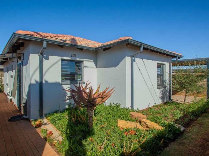 3 Bedroom House for Sale For Sale in Protea Glen - MR636882