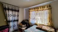 Main Bedroom - 11 square meters of property in Rensburg