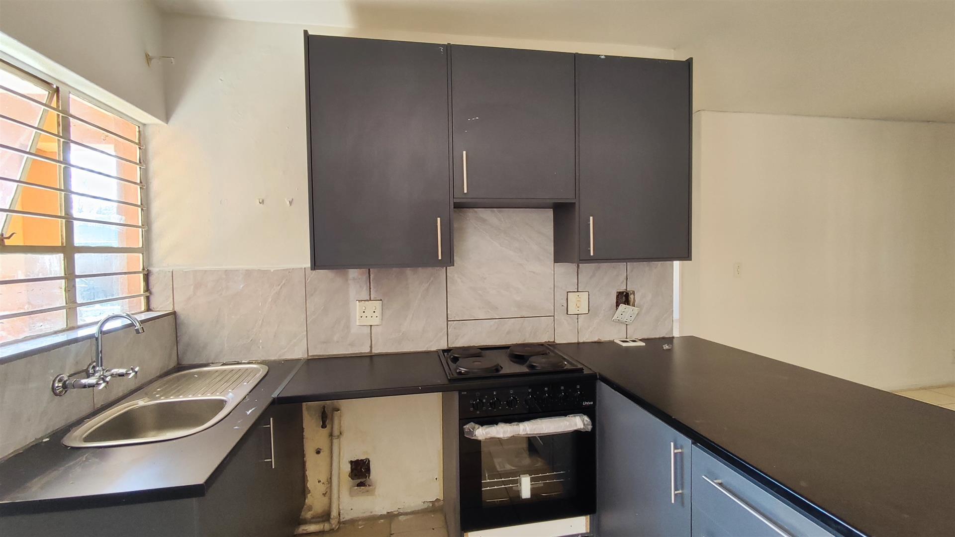 Kitchen - 6 square meters of property in Boksburg