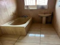 Bathroom 1 of property in Stilfontein