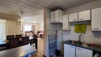 Kitchen - 10 square meters of property in Eden Glen