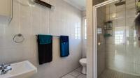 Bathroom 1 - 5 square meters of property in Eden Glen