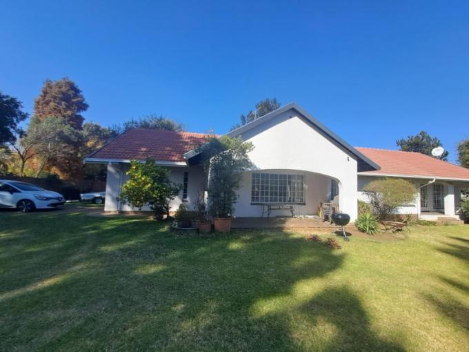 4 Bedroom House for Sale For Sale in Brackenhurst - MR637323