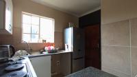 Kitchen - 4 square meters of property in Wilgeheuwel 