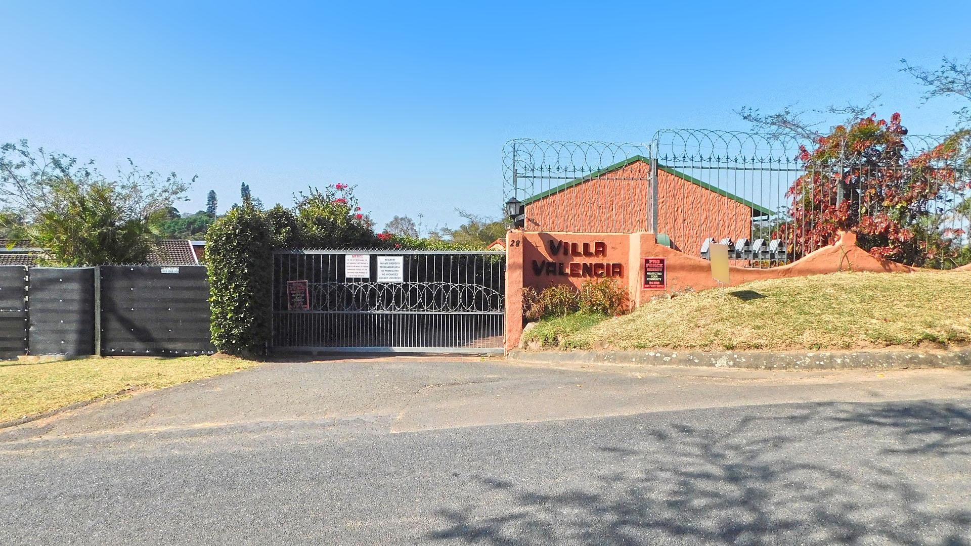 Front View of property in Padfield Park