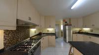 Kitchen - 23 square meters of property in Cowies Hill 