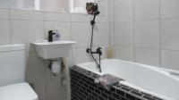 Bathroom 1 - 4 square meters of property in Florida Lake